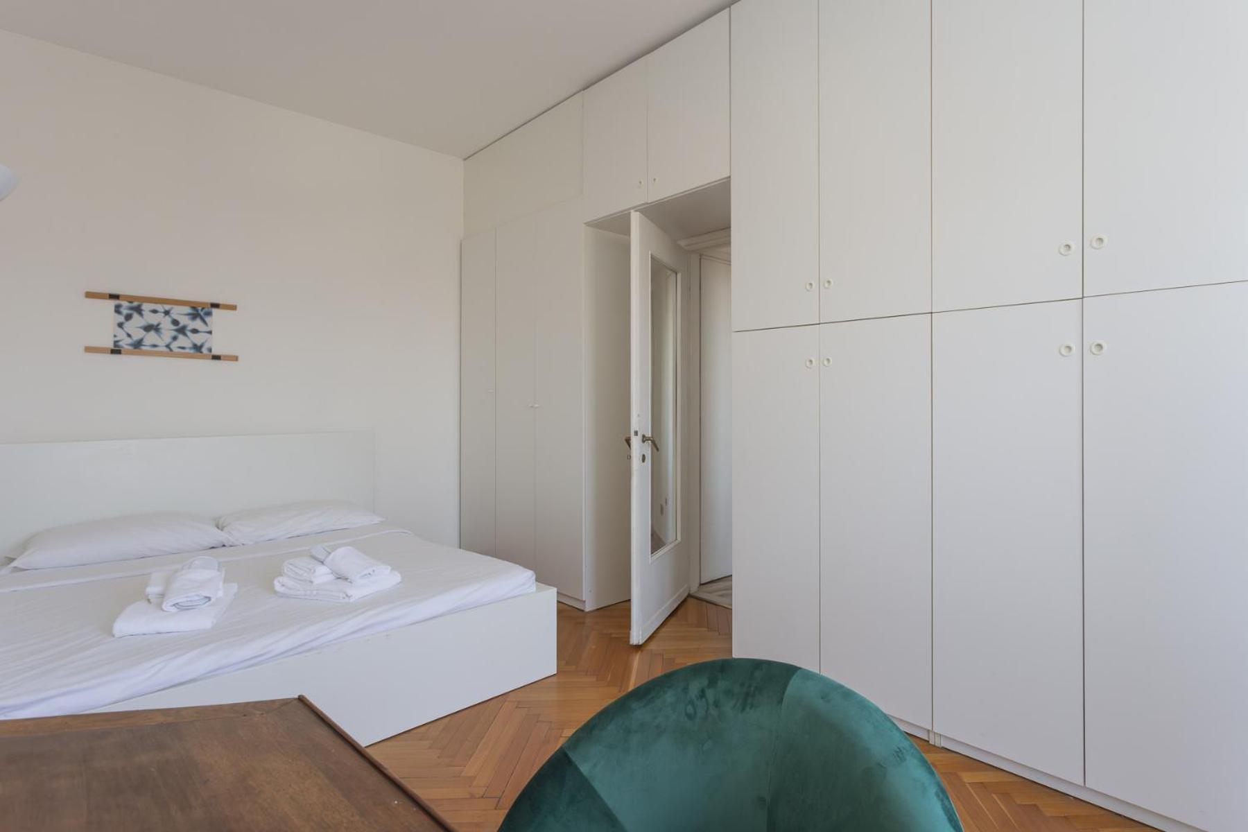 Skyline View Biancamano 1 Bdr With Balcony By Rentopolis Milan Exterior photo