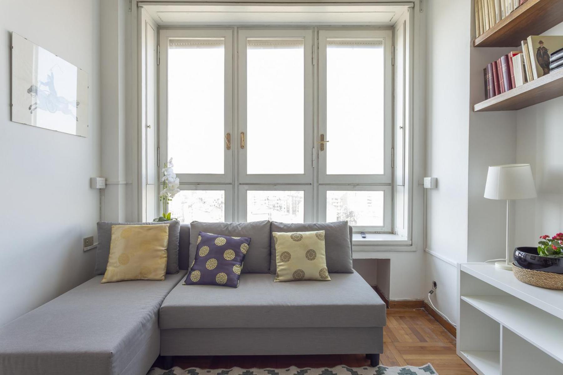 Skyline View Biancamano 1 Bdr With Balcony By Rentopolis Milan Exterior photo