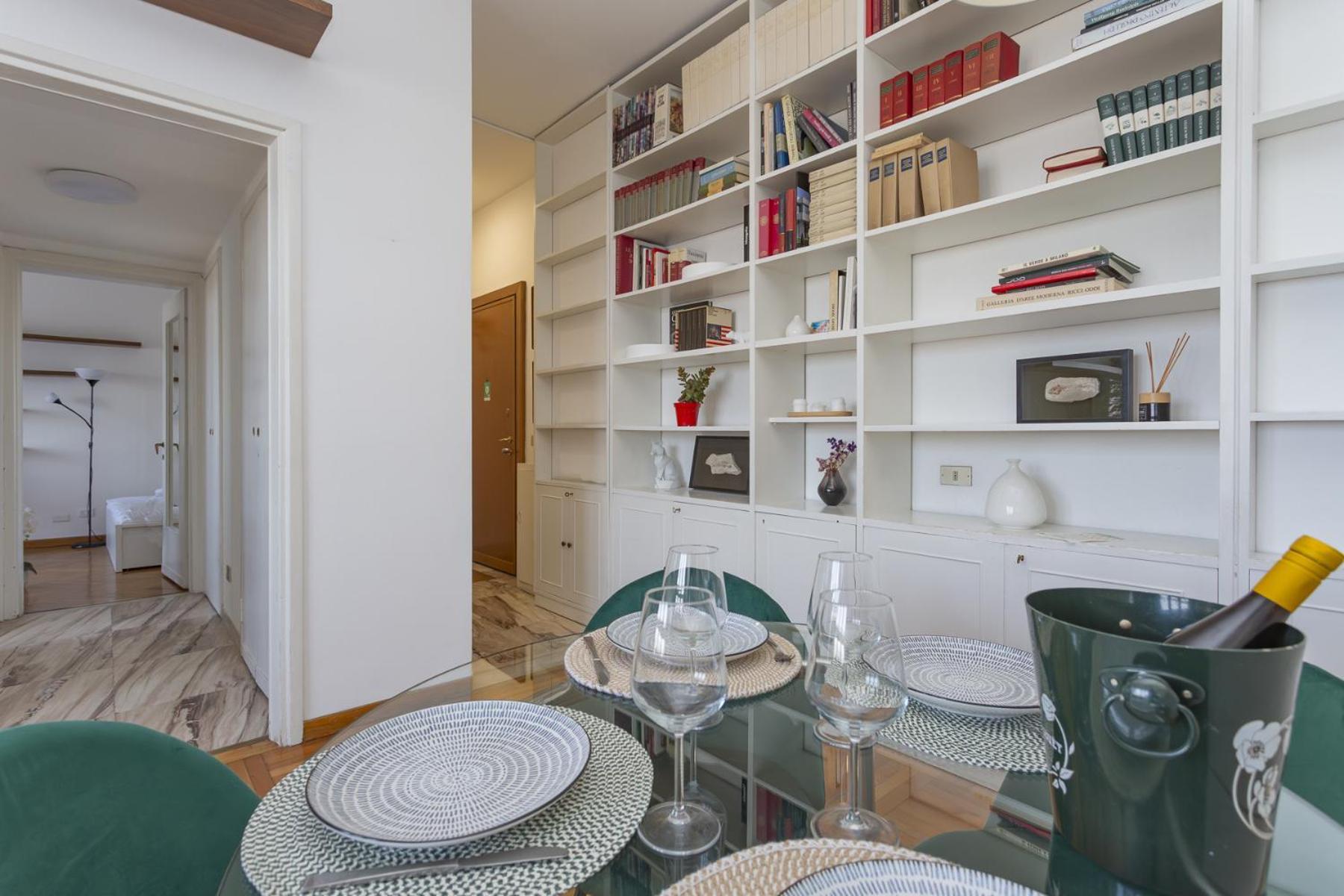 Skyline View Biancamano 1 Bdr With Balcony By Rentopolis Milan Exterior photo