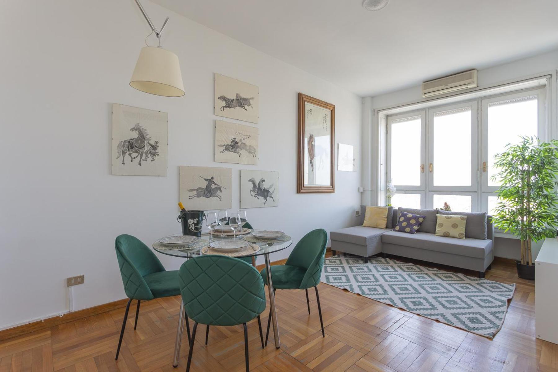 Skyline View Biancamano 1 Bdr With Balcony By Rentopolis Milan Exterior photo